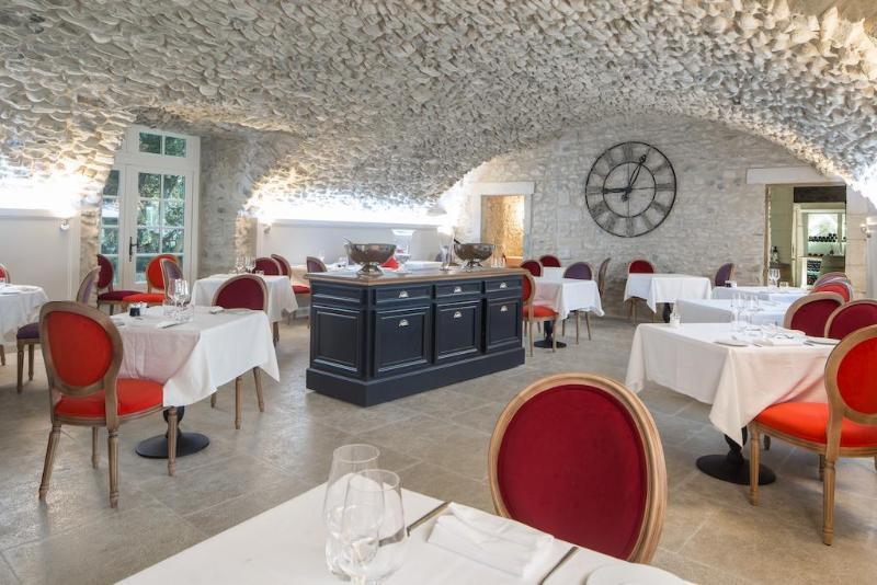 Chateau Les Oliviers De Salettes Charols Екстериор снимка