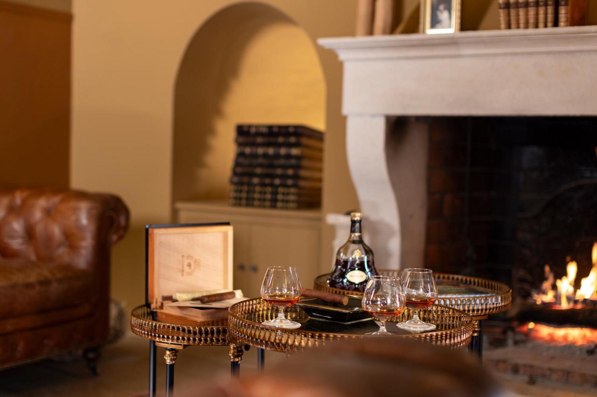 Chateau Les Oliviers De Salettes Charols Екстериор снимка