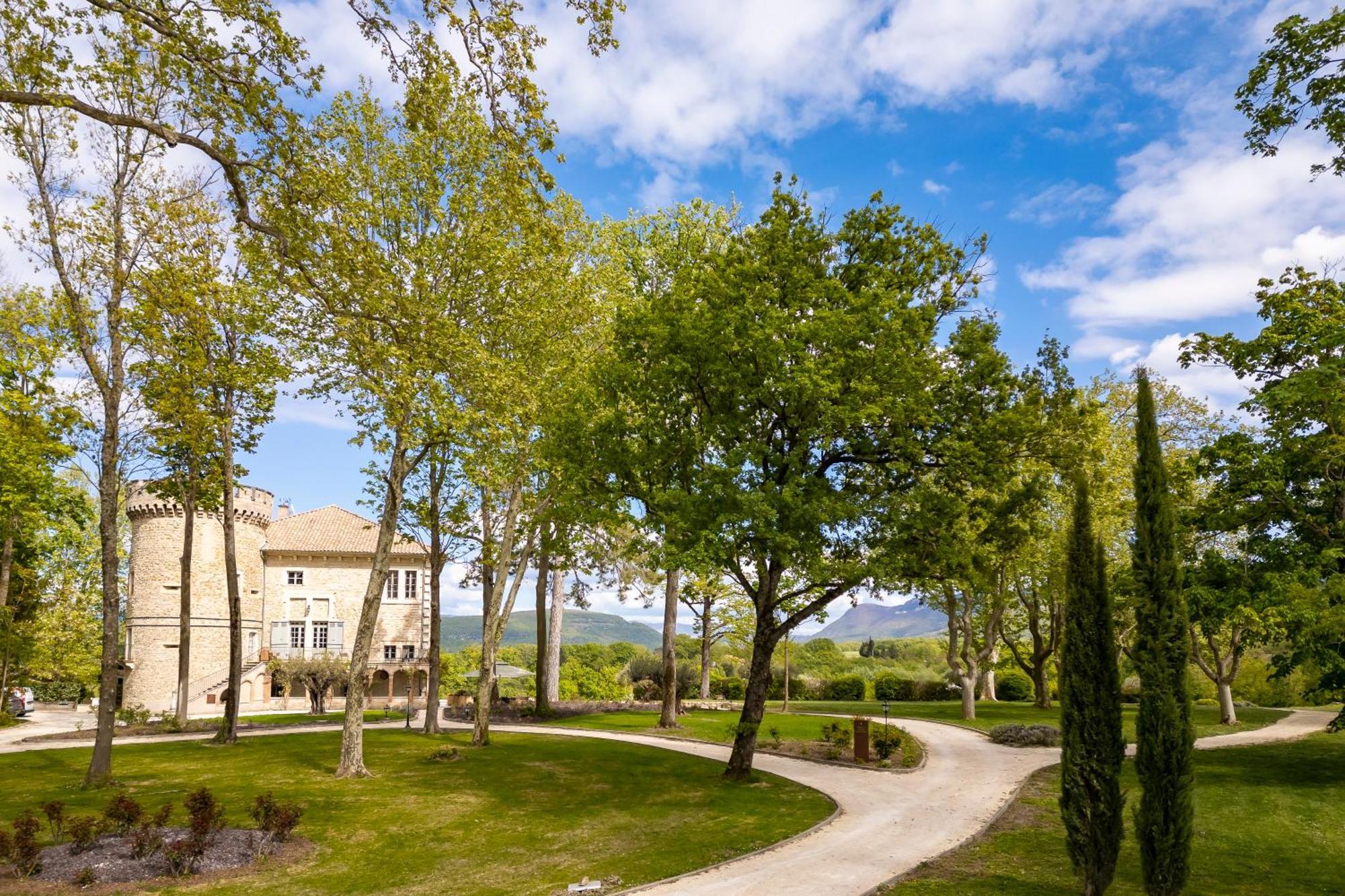 Chateau Les Oliviers De Salettes Charols Екстериор снимка
